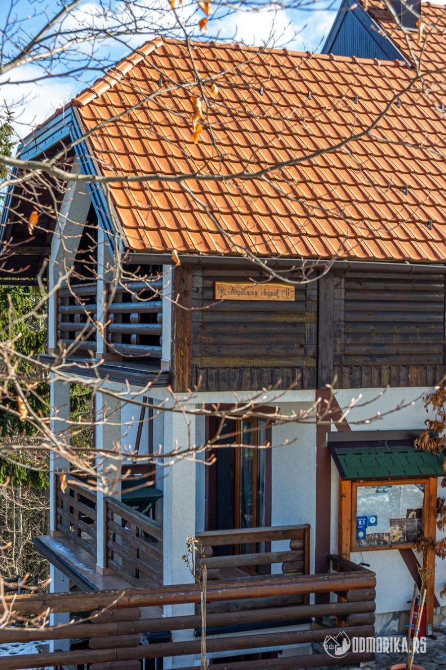 Apartments Andric Kaludjerske Bare Buitenkant foto